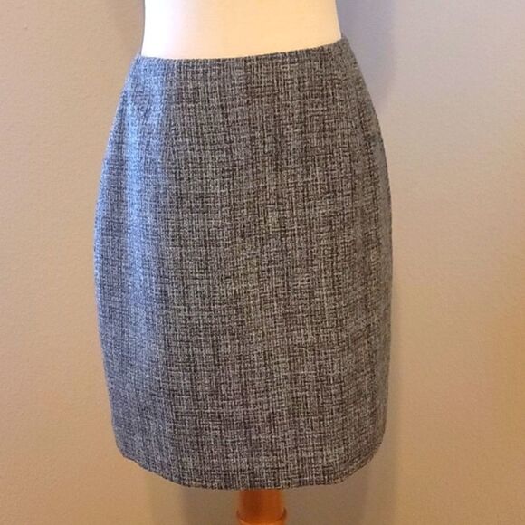Ann Taylor tweed miniskirt size 2 - Picture 1 of 8